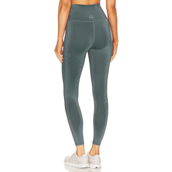 Beyond Yoga Womens Medium Storm Dimensions High Waist Midi Ribbed Leggings L4-15 - Picture 2 of 9